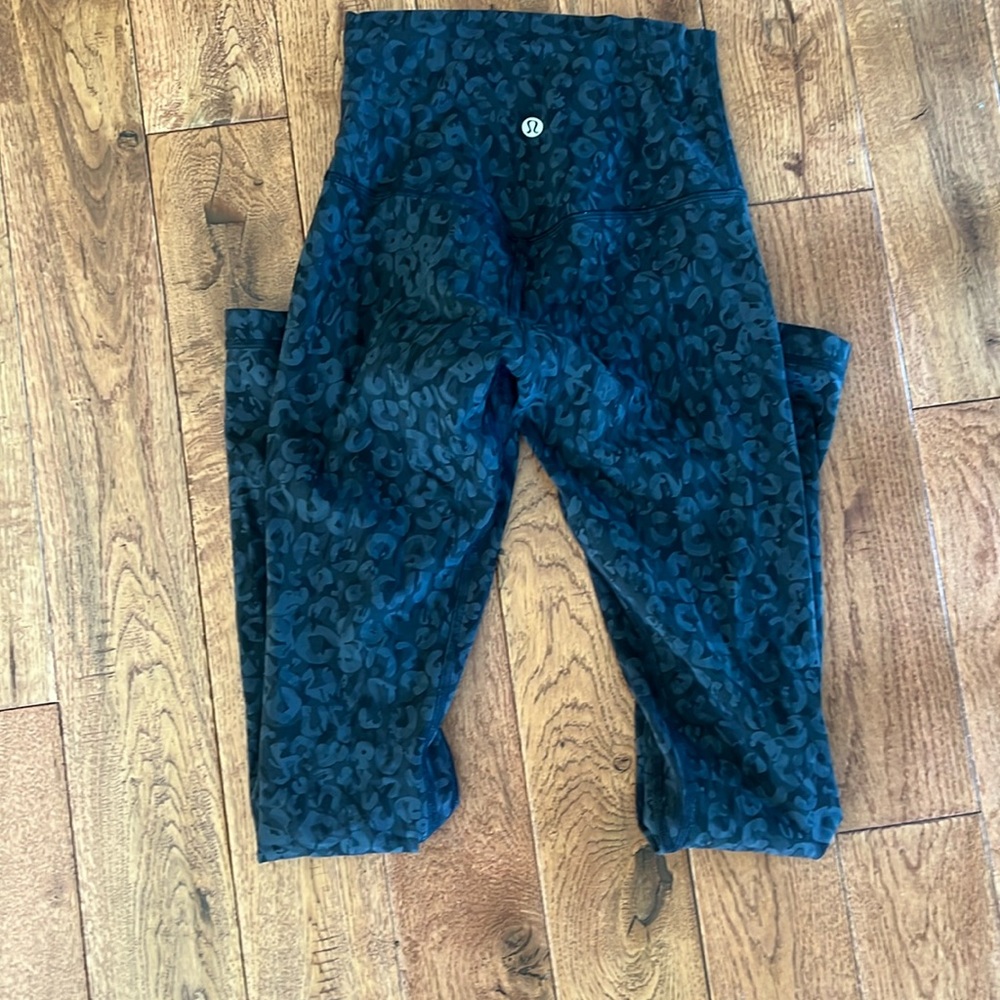 Lululemon print Leggings size 2